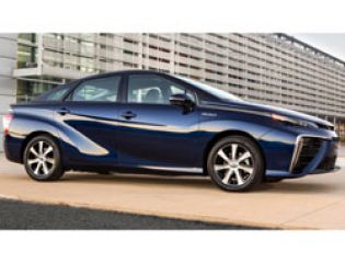 Водородный седан Toyota Mirai выйдет на рынок в декабре