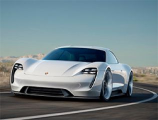 Porsche представила во Франкфурте четырехместный электрический суперкар