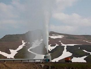 На Мутновской ГеоЭС вводится новая геотермальная скважина