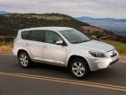 Японский автопроизводитель Toyota начнет в США продажи электрического кроссовера RAV4