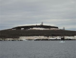 Экспедиция СОПС взяла первые пробы воды и грунта на острове Рудольфа