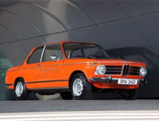 BMW отмечает 40-летие первой полностью электрической модели
