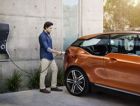 Владельцы электромобилей BMW смогут заряжать их дома или на работе