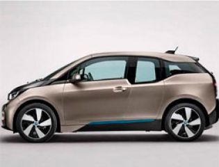 Фотографии серийного BMW i3 появились в сети Интернет