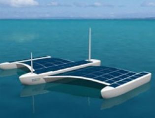Автоматически управляемое морское судно, использующее энергию солнца