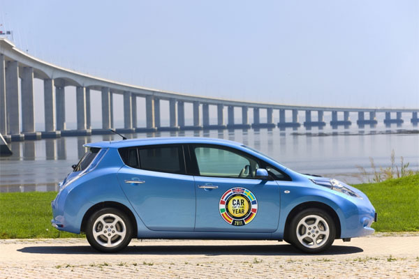 Nissan LEAF может пройти без подзарядки до 175 км (фото: компания Nissan)